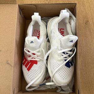 Adidas ultra boost undefeated. Man size 6 women 8